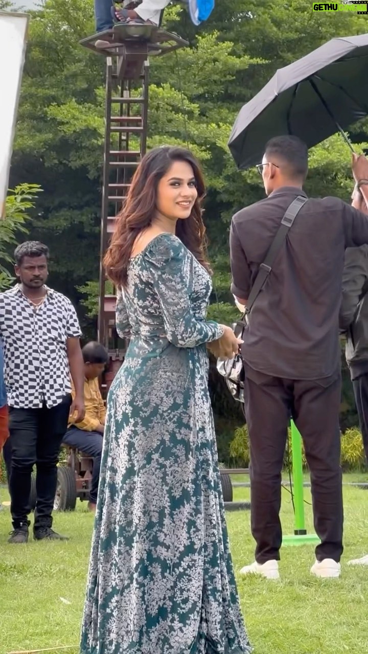 Parveen - 44.5K Likes - Pure candid video💞
.
.
.
#reels #reelsinstagram #reelitfeelit #instagood #instagram #instadaily #like #trending #kanakaanumkaalangal #hotstar #parveenofficial