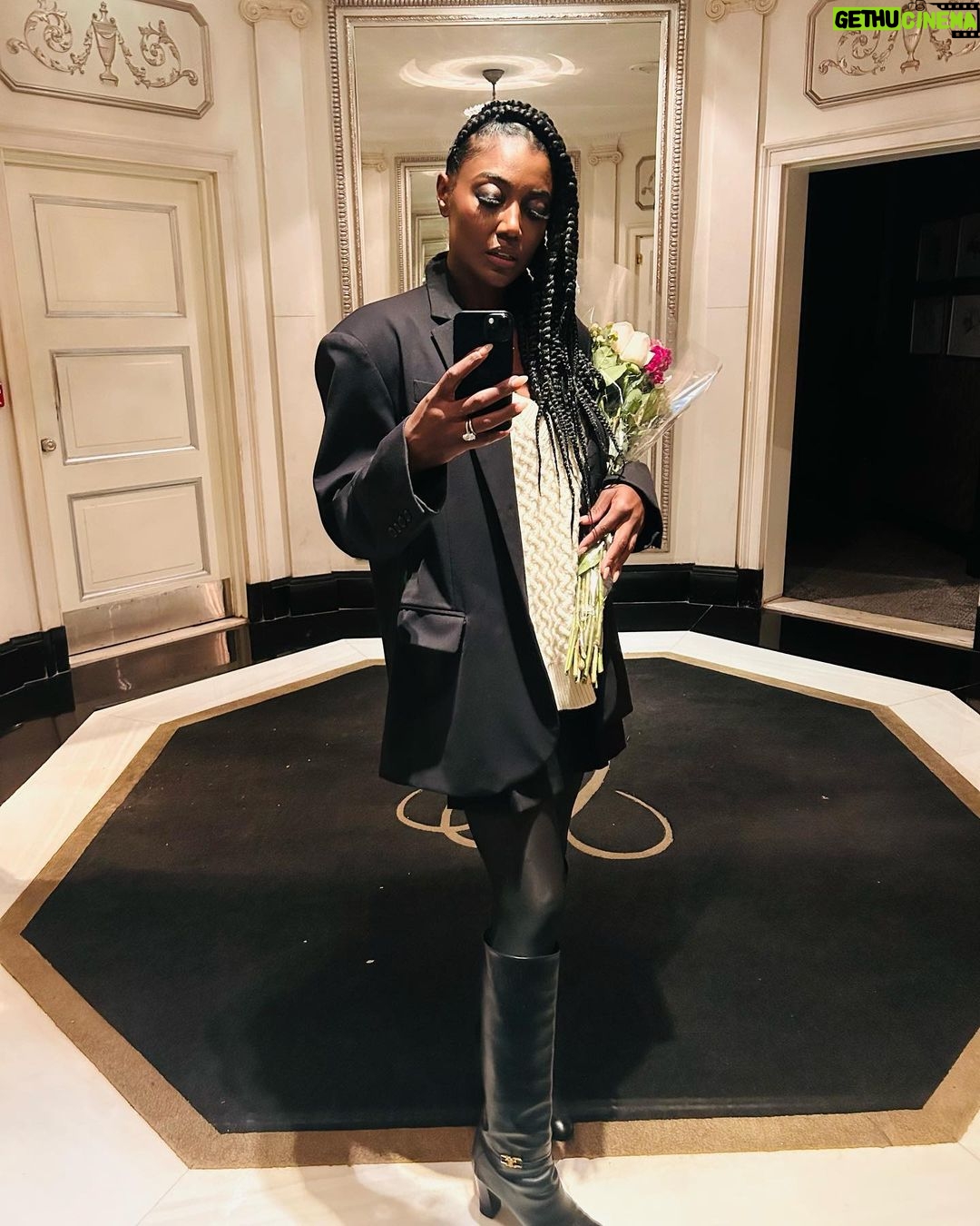 Patina Miller Instagram - October felt long, and heavy, but one of the highlights was playing three days of sold-out shows @cafecarlyle β€οΈ thankful for the gift of music and being able to connect, and thankful for my family and friends and colleagues for showing up and supporting me! I love y'all down! I'm back for two shows next weekend, Nov 10th and 11th...π₯°πI'm excited to do it again! Link in bio for tix! There are a few left! πΈ: @davidandrako, @makeupvincent, @danamboyer Thank you, @csiriano, for dressing me and @mywithclarity for the jewels! Glam squad, you all always come thru! ππΎ@elizayerry, ππ½ββοΈ(braids)@jameciamiller, ππ½ββοΈ @hairbyromorgan π@makeupvincent CafΓ© Carlyle