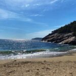 Patrice Godin Instagram - Retour sur la journée d’hier. Dorr Mountain (2X) suivi de Sand Beach et Ocean Path. Mount Desert Island et Acadia sont un sérieux coup de cœur. Certainement un classique d’automne en devenir ⛰️🌊🙏🏻 Bar Harbor and Acadia, Maine