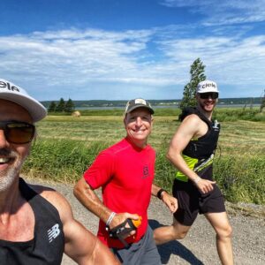 Patrice Godin Instagram - Quelques photos prises au @bigwolfbackyardultracircuit de Cacouna. Mon compte-rendu de la course sera disponible en ligne ce vendredi sur mon site web (lien en bio).
