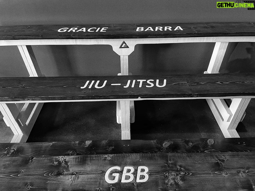 Patrice Godin Instagram - De retour à notre programmation habituelle @gbboucherville #bjj #jiujitsu #backtothegrind