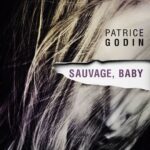 Patrice Godin Instagram - 🙏🏻 Posted @withregram • @reno_thrilleraddict 🟢🟢🟢🟢🟢 Encore un livre audio exceptionnel. Je l’ai écouté en une seule journée, on a vraiment du mal à s'en détacher pourtant ce n'est pas vraiment un thriller, on est plutôt sur un roman noir ou suspens/psychologique mais j'ai beaucoup apprécié. Attention, il vous faudra vous faire à l'accent et aux expressions québécoises avec ce livre audio ! Moi j’adore ! Les descriptions sont intenses, on a les images qui se dessinent devant les yeux tellement que tout est décrit avec exactitude sans pour autant être trop lourd. Contrairement à beaucoup d'auteurs qui font de la description pour faire de la broderie et ajouter 300 pages à leur livre, ici tout est utile, tout est très bien fait. Le duo Alexia / Sam fonctionne parfaitement. Le charisme de Sam et le passé d’Alexia les rendent vraiment géniaux. Tout ce qui tourne autour de ce duo est presque plus impactant que l’histoire en elle-même et pourtant cette histoire n’est pas en reste ! On ne sait pas du tout où nous mène l’auteur pendant un long moment, quasiment la moitié du livre mais on est pris à 200% dedans. Entre les questions qu’on se pose sur Sam puis sur Alexia puis sur le fil conducteur de l’histoire, la plume de l'auteur est exceptionnellement efficace et elle est mise en avant par une superbe narration, qu’il fait lui-même soit dit en passant ! Pour une fois, pas de coïncidences grossière ou de soi- disant flair de l’enquêteur pour suivre des traces ou autre pour avancer dans l'histoire. Tout est logique, tout s'enchaîne parfaitement. Ce qui est vraiment fort sur ce livre c’est que les parties réflexions où il ne se passe pas grand chose arrivent à être aussi intéressantes que les passages avec de l’action. J’ai vu qu’une suite était sortie alors forcément vous verrez passer une chronique sur celle-ci dans quelques temps ! #avislecture #avislivresque #thrillerbooks #thriller #reading #booklover #bibliotheque #bibliophile #bookreview #bookshelf #book #bookphotography #booknerd #bookstagram #bookstagrambelgique #bookaddict #livreaddict #livrestagram #livre #books #read #instabook #bookish #livrestagram #thrilleraddict #sauvagebaby #patricegodin
