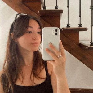 Patrice Godin Instagram - Une autre année pour toi, ma belle petite louve! Dix-neuf belles années à tes côtés! Je ne pourrai jamais assez te dire à quel point je t’aime, si fier de la jeune femme que tu es et qui embellit le monde. Je suis loin aujourd’hui, mais je penserai à toi à chaque instant. Je te souhaite une magnifique journée! Profites-en bien! Je t’aime à la folie, à l’infini! 🫶🏻😘❤️