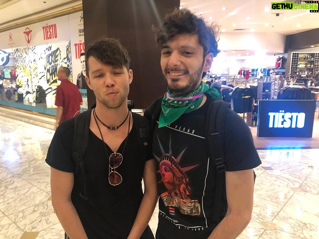 Paul Denino - 2K Likes - @atmozfears