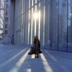 Paulina Gaitán Instagram - Let the sun shine 💛✨ . . . . . . . . . #nyc #sunset #womenpower #light #cachephoto #shadows #normalday #missingmyvacation #livingmybestlife #sonyalpha #sony7c