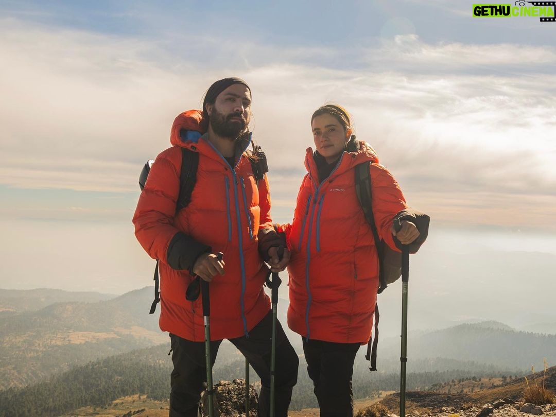 Paulina Gaitán Instagram - Un día en la montaña, probando equipo 🎥 y pasándola bien 🏔🗻 @paugaitan Nevado de Toluca