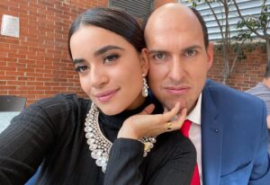 Paulina Gaitán Instagram - Ya vieron El Presidente?? Les gusto esta pareja tan dispareja? ⚽️💵@soyandresparra te extraño tanto ❤️❤️❤️❤️❤️🔥 @primevideomx @primevideolat