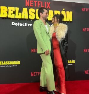 Paulina Gaitán Instagram - Belascoaran y la muchacha de la cola de caballo ❤️‍🔥✨😈
@luisgerardom @netflixlat