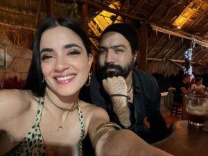 Paulina Gaitán Instagram - Hoy cumplimos 3 años juntos @cachephoto y solo puedo agradecerte por siempre estar a mi lado, por cuidarme y amarme 
Gracias por ser un hombre maravilloso y enseñarme tanto cada día 
Qué nuestros días sigan llenos de aventuras y amor✨ 
Tu me has hecho una mejor persona.
Gracias por ser un hombre tierno y paciente que sabe amar y cuidar mi corazón de maneras que jamás imaginé que alguien podría amarme ❤️‍🔥❤️‍🔥❤️‍🔥 
Te amo para siempre
Feliz aniversario mío 🫣
