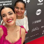 Paulina Gaitán Instagram - Hoy fue una noche maravillosa Gracias a @premios_platino por la nominación y por hacernos pasar una velada hermosa Gracias a mi querido @carlospinedamx por siempre confiar en mi y dejarme usar uno de tus vestidos 💕💕 la rompimos Gracias a mi novio @cachephoto que aunque ahora está subiendo el Everest, busco la manera de estar al pendiente y como siempre ser mi apoyo y mi TODO te amo mi vida Pero sobre todo gracias a mi mamá @ileanaruiz que me la traje conmigo a vivir esta gran experiencia….te amo mami Fue una noche hermosa que siempre llevaré en mi corazón ✨❤️‍🔥❤️‍🔥 Madrid, Spain
