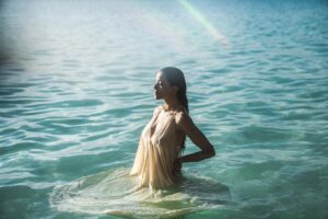 Paulina Gaitán Instagram - Me encanta como me ven tus ojos hermosos 
📸 @cachephoto 

#bacalar #a1 #morning #akalki