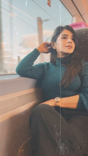 Pavithra Lakshmi Instagram - How much travel is too much travel?🧭 
What better way to end 2023 with living a childhood dream of a Europe trip! 
This wouldn’t have been possible without all your love and support❤️
From a girl who travelled in unreserved compartments to taking a whole trip to Europe, Gratitude is all I have ❤️🫶🏻🥹
#europetravel #eurotrip