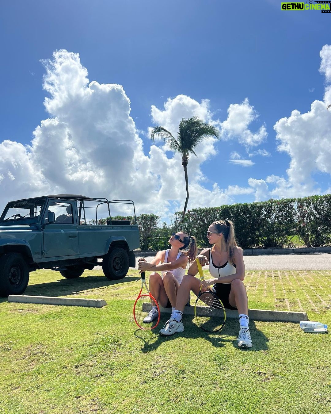 Penny Lane - 43.2K Likes - Tropical crispification #nowness