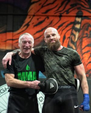 Peter Queally Instagram - Great session tonight with @coachdavidjones !
Fight news soon!