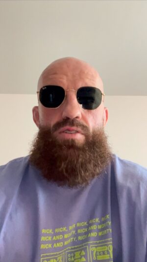 Peter Queally Instagram - Thank you everyone 🇮🇪🧟‍♀️