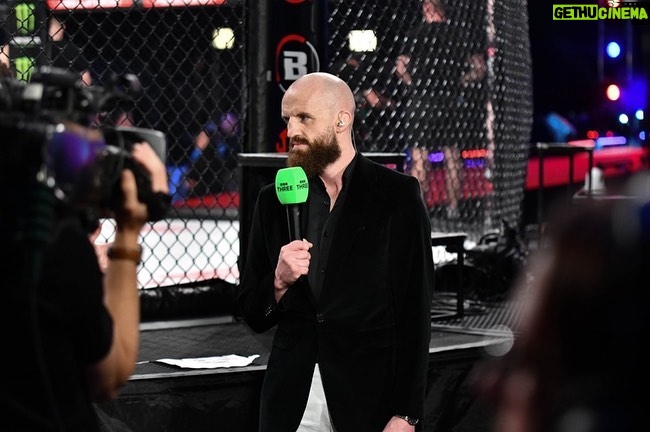 Peter Queally Instagram - Made my broadcasting debut for @bbcsport and @bellatormma last night! Thanks @joshdenzel …a real pro that made my job very easy!