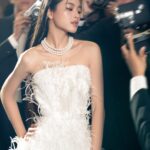 Phạm Nguyễn Lan Thy Instagram – Một đêm đầy những câu chuyện điện ảnh cùng @lofficielvietnamofficial 

_______
Makeup @_khanhtq_ 
Photo @__heemin.98 
Dress @hathanhviet.official 
Jewels @longbeachpearl 

Styled by @hadocreative & @trinhtatdat