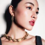 Phạm Nguyễn Lan Thy Instagram - Lan Thy trên tạp chí ELLE tháng 9 - Fashion Issue 🌸 Photographer: @_deyu95 Concept: @duongductien Makeup & hairdresser: @tungchautran Model: Lan Thy Produce: Tô Thanh Liêm Lighting: Kevin LC Retoucher: Trần Thái Beauty editor: @nickykhanhngoc Creative director: @iohuyvo
