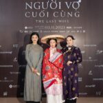 Phạm Nguyễn Lan Thy Instagram - Áo dài về với cơn mưa Tóc thời gian rối bao mùa hỡi em