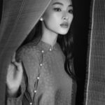 Phạm Nguyễn Lan Thy Instagram - Áo dài về với cơn mưa Tóc thời gian rối bao mùa hỡi em