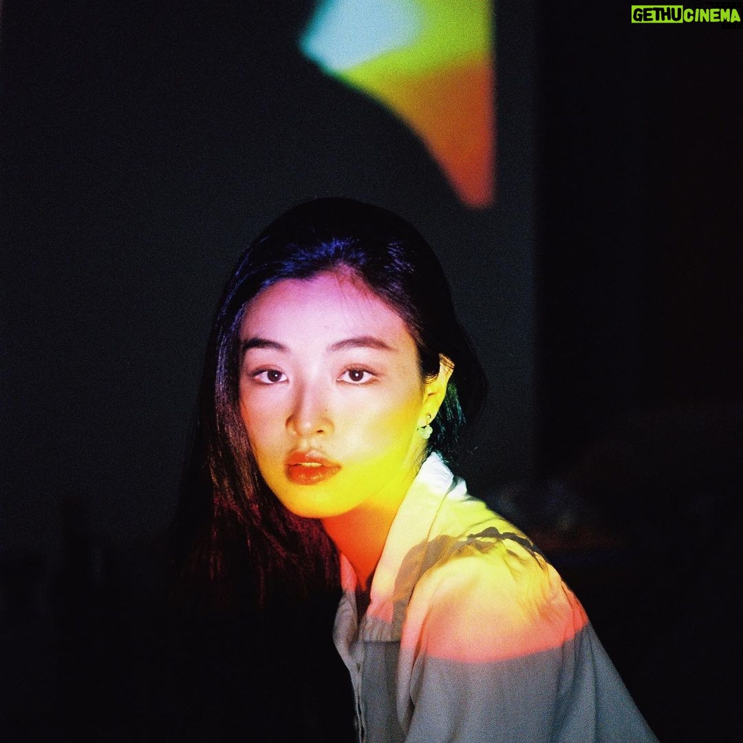 Phạm Nguyễn Lan Thy Instagram - Lâu lắm rồi mình mới chụp film. Mừng shop khai máy @linhluuphoto #filmphoto