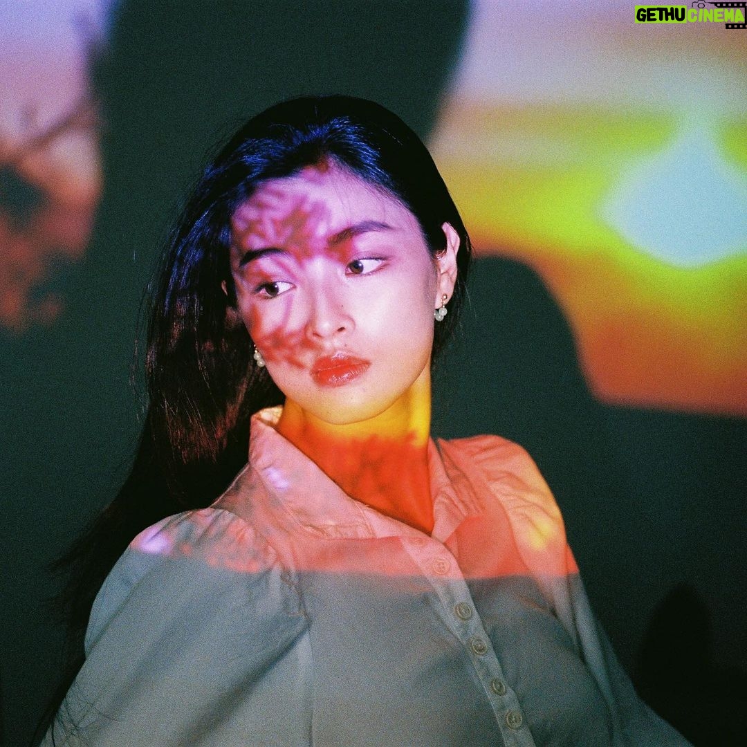 Phạm Nguyễn Lan Thy Instagram - Lâu lắm rồi mình mới chụp film. Mừng shop khai máy @linhluuphoto #filmphoto