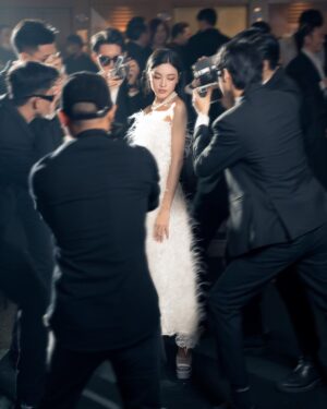 Phạm Nguyễn Lan Thy Instagram - Một đêm đầy những câu chuyện điện ảnh cùng @lofficielvietnamofficial 

_______
Makeup @_khanhtq_ 
Photo @__heemin.98 
Dress @hathanhviet.official 
Jewels @longbeachpearl 

Styled by @hadocreative & @trinhtatdat