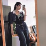 Phạm Nguyễn Lan Thy Instagram - buổi sáng, buổi tối đi làm, đi về