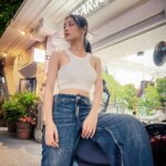 Phạm Nguyễn Lan Thy Instagram - Kiếp trước canh miếu kiếp này canh xe 🥱