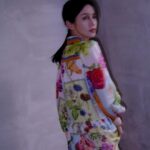 Phoebe Yuan Instagram - 我開了屬於自己樣子的花。 @aliceandolivia #aliceandoliviataiwan