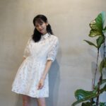 Phoebe Yuan Instagram - 台北的天氣有時候冷有時候熱，這樣進可攻退可守的穿搭，實在是太適合了。 最近超級喜歡洋裝配球鞋✌🏾 @clubmonaco #clubmonacotw