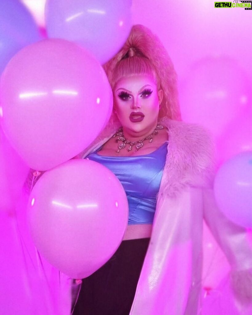 Pixie Polite Instagram - 18•11•22 • • 💇‍♀️ @howsyourheadwigs 📸 @hpmakes 💍 @draggedoutlondon • • #drag #dragqueen #dragqueens #draguk #dragqueensofinstagram #dragrace #dragraceuk #rpdr #rpdruk #pink #balloons #pride #lgbtq #gay #gayuk #rupaulsdragrace #rupaulsdragrace #pixiepolite #music #newmusic #musicvideo #wig #makeup #baloons #photography #photoshoot #picoftheday #photooftheday #queer #nonbinary #rupaul The Studio