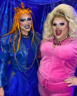 Pixie Polite Instagram - DragCon Photo dump 2!
•
I wasn’t just a regular mom, I was a cool mom! 💅 
•
@coppertoppqueen @jonbersblonde @officialsistersister @smintydrop @issumtingwong @iamblackpeppa 
•
#drag #dragrace #dragraceuk #dragcon #dragconuk #rpdr #wig #wigs #lacefrontal #dragqueen #dragqueens #makeup #mua #instadrag #dragqueensofinstagram #lgbtq #gayuk #draguk #picoftheday #photooftheday #rpdruk #rupaul #rupaulsdragrace #rupaulsdragraceuk #jonbersblonde #smintydrop #sumtingwong #coppertopp #sistersister #blackpeppa