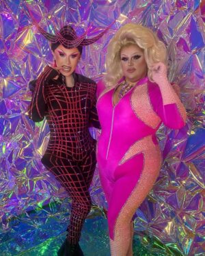 Pixie Polite Instagram - DragCon Photo dump 1! 
•
Can’t believe it’s been a full week since the chaos and joy of DragCon! I loved seeing to many of the @rupaulsdragrace family in one room! 💖
•
@angeriavm @thedannybeard @victoriascone @chorizamay @bluhydrangea_ 
•
#drag #dragrace #dragraceuk #dragcon #dragconuk #rpdr #rpdruk #rupaul #rupaulsdragrace #rupaulsdragraceuk #dannybeard #victoriascone #chorizamay #bluhydrangea #angeriaparisvanmichaels