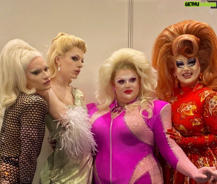 Pixie Polite Instagram - The new ‘Sex and the City’ reboot looks camp 🍸 which SATC girlies is each of us though that’s the real question! • Bit of a throwback to @rupaulsdragcon with my season 4 sissies @jonbersblonde @dakota.schiffer @justmaydoes • • #dragrace #dragraceuk #rupaulsdragrace #rupaulsdragraceuk #dragcon #dakotaschiffer #jonbersblonde #justmay Manhattan, New York