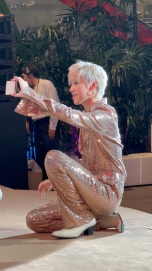 Piya Sawetpikul Instagram - #ก้องแอบดู #ก้องขอเผือก งาน OPPO Flip Fan Fest กับ OPPO Find N3 Flip #ppkritt #พีพีกฤษฏ์ @pp.kritt  #oppoflipfanfest #oppofindn3flip  #เรื่ิองนี้ต้องดู #พิธีกร @poppylhh @jernsu1000 @oppothailand