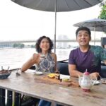 Piya Sawetpikul Instagram - เปิดตำนาน สุดยอดสุกี้กวางตุ้งเจ้าแรกๆในไทย พร้อมพรั่งไปด้วยความอร่อย เริ่มตั้งแต่น้ำซุปสุกี้ ซึ่งต้มด้วยกระดูกหมู โครงไก่ หัวไชเท้า หวานหอม ซดคล่องคอ ไฮไลท์อยู่ที่ เครื่องสุกี้ หลากหลาย โดยเฉพาะลูกชิ้นกุ้งที่ใช้กุ้งก้ามกรามแม่น้ำตัวเล็กทำให้รสชาติแน่นอร่อย และลูกชิ้นปู ซึ่งมีสาหร่ายเส้นผมนำเข้า หากินยาก การันตีความอร่อยเคียงคู่คนไทยมายาวนานตั้งแต่ยุคปี90s แล้วไปต่อที่คาเฟ่ลับริมน้ำ วิวดี กับเมนูสบายๆ ให้บรรยากาศผ่อนคลาย และ ร่มรื่น #ลิ้นติดโปรGoติดดาว อาทิตย์นี้ ดูทีวีกด33ดูมือถือกด3plus @topdaraneenute @ishant_mav @babybee_happy @nare_naja