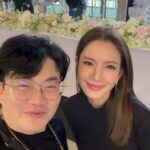 Piya Sawetpikul Instagram - #ก้องแอบดู #ก้องขอเผือก บังเอิญเจอ น้อง #แอฟทักษอร @aff_taksaorn น้องน่ารักเหมือนเดิม❤️❤️ น้องมาร่วมแสดงความยินดีในงานเปิดตัว ซีรีส์ #hangout #monomax #เริ่ม17พยนี้ @thanya.wachi @bewachi