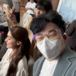 Piya Sawetpikul Instagram - #ก้องแอบดู #ก้องขอเผือก บุกห้องแต่งตัว #บ่าวสาว #RoyalSuite #โรงแรมเซ็นทาราแกรนด์ #centralworld #หมากคิม @kimmy_kimberley @mark_prin #markimthewedding #chicplanner @chicplanner #เรื่องนี้ต้องดู