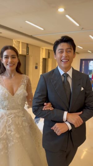 Piya Sawetpikul Instagram - #ก้องแอบดู #ก้องขอเผือก เบื้องหลัง #หมากคิม กับ @kimmy_kimberley  @mark_prin #สื่อมวลชน ช่วงแถลงข่าว และ กับ #แฟนคลับ ที่น่ารักทุกๆคน #markimthewedding  @Kimmy_Kimberley #เรื่องนี้ต้องดู #chicplanner @chicplanner #centaragrandcentralworld