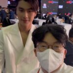 Piya Sawetpikul Instagram - #ก้องแอบดู #ก้องขอเผือก ในห้องแต่งตัว เจอตัวจริงน้อง #โอมภวัต @ohmpawat #หล่อมาก #น่ารักสุด #น่ารักมาก แถมสุดหล่ออีก1 น้อง #นิวชัยพล @newcjp27 งาน #MonoOriginal2024 #MonoOriginal