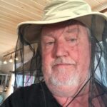 Plura Jonsson Instagram - Hönsodlare i de djupa skogarna, eller omslag till Mauros nya singel, Långt härifrån