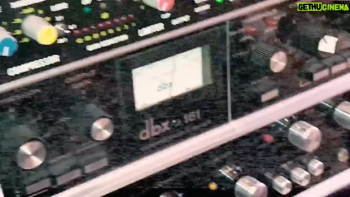 Plura Jonsson Instagram - Mauros nya släpp idag https://open.spotify.com/track/6WK3Tb1E2kGGMFEavOk1BN?si=kp2K4J8wTemz4cIxEyAJtQ
