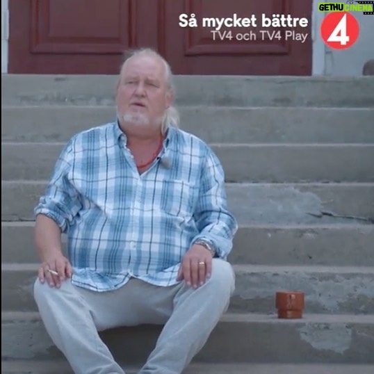 Plura Jonsson Instagram - Hej folks, om 10 minuter ser ni mig på @tv4 #SåMycketBättre #plura