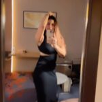 Poonam Dubey Instagram – Kariya sameej ❤️
.
.
.
.
.
.
#trendingreel #instapost #instareel #bhojpurisong #arvindakel #vyrlbhojpuri #shilpiraj #poonamdubey