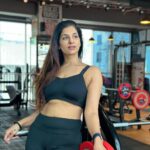 Poonam Dubey Instagram - My competition my motivation my inspiration it’s me myself….. ❤️ ख़ुद से हर दिन जब बात होती हैं, ख़ुद में जब ख़ुद की तलाश होती हैं, ख़ुद को निखारना है ख़ुद को संवारना है ख़ुद को ख़ुद से एक दिन बेहतरीन ख़ुद से मिलाना हैं। This is not selfishness this is called self love ❤️🧿 #poonamdubey #morningmotivation #life #goal #to #be #happy #with #peace Fitness Factory Andheri
