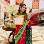 Poonam Mishra Instagram - What a start to the year 2024…😍 Grateful for receiving Best Actress 2024(Jury)for the much appreciated Movie “KATAK - Sesha Ru Arambha” Thanks a lot my entire cast and crew for your support. Thanks @sudhanshumohansahoo Sir @prittttam for giving me this opportunity. Thanks @asadnizamofficial bhai for giving such beautiful songs in the movie. Much love to all and Once again thanks all dear viewers fans and public of Odisha 🙏🏻 Wearing mom’s saree is an absolute bliss…🧿 @swarnalata.mishra Mua @babitamarvella 😍😍😍 P.c: @tripathykaliprasad