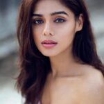 Pranati Rai Prakash Instagram - If you have the strength to watch yourself break it all and build it again, you got the reigns to life. #prpscribbles post testing 😝 #Throwback to my favourite pictures with @nataliaarantseva 🤍💕 and @sabaahmakker ! ⚡️And my favourite expression, the dead pan and eyes… #pranatiraiprakash