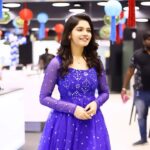 Pranika Dhakshu Instagram – Upgrade your tech game !!

Discover the perfect blend of affordability, style, and top-notch camera features with MI products at @thechennaimobiles !!

Visit our nearest store to snag your tech must-have today!

#phones #gift #newyear #chennaimobiles #mobile #phone