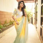 Pranika Dhakshu Instagram - ஓசையின்றி பேசிடுவாள் விழிமொழியில்.....!!!🦋🍃 Costumes - @kaarigai.sarees Photographer - @camerasenthil Makeup - @anjusartistry Shoot Organized by @rrajeshananda . . . #pranikadhakshu #zara #saree #sareelove #sareelover #sareefashion #sareelovers #traditional #trending #style #look